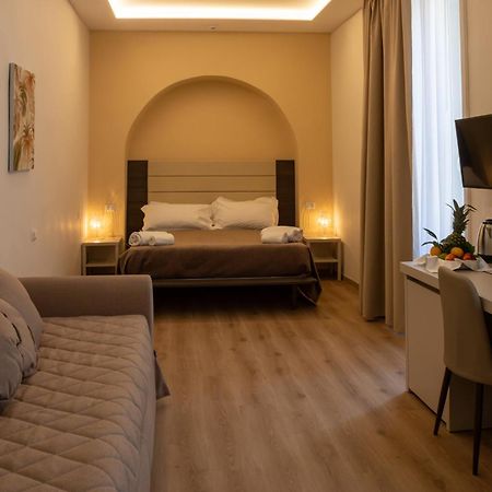 Palazzo Cappuccini Art Relais Hotel Napoli Bagian luar foto