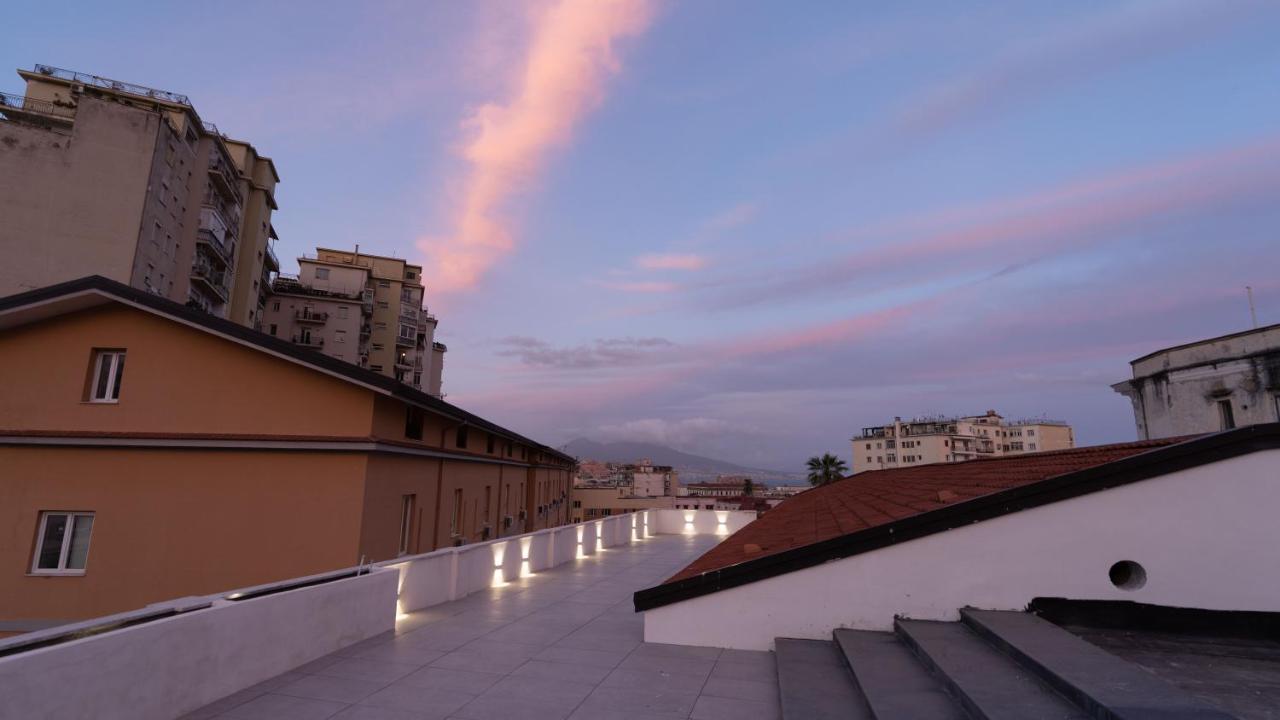Palazzo Cappuccini Art Relais Hotel Napoli Bagian luar foto