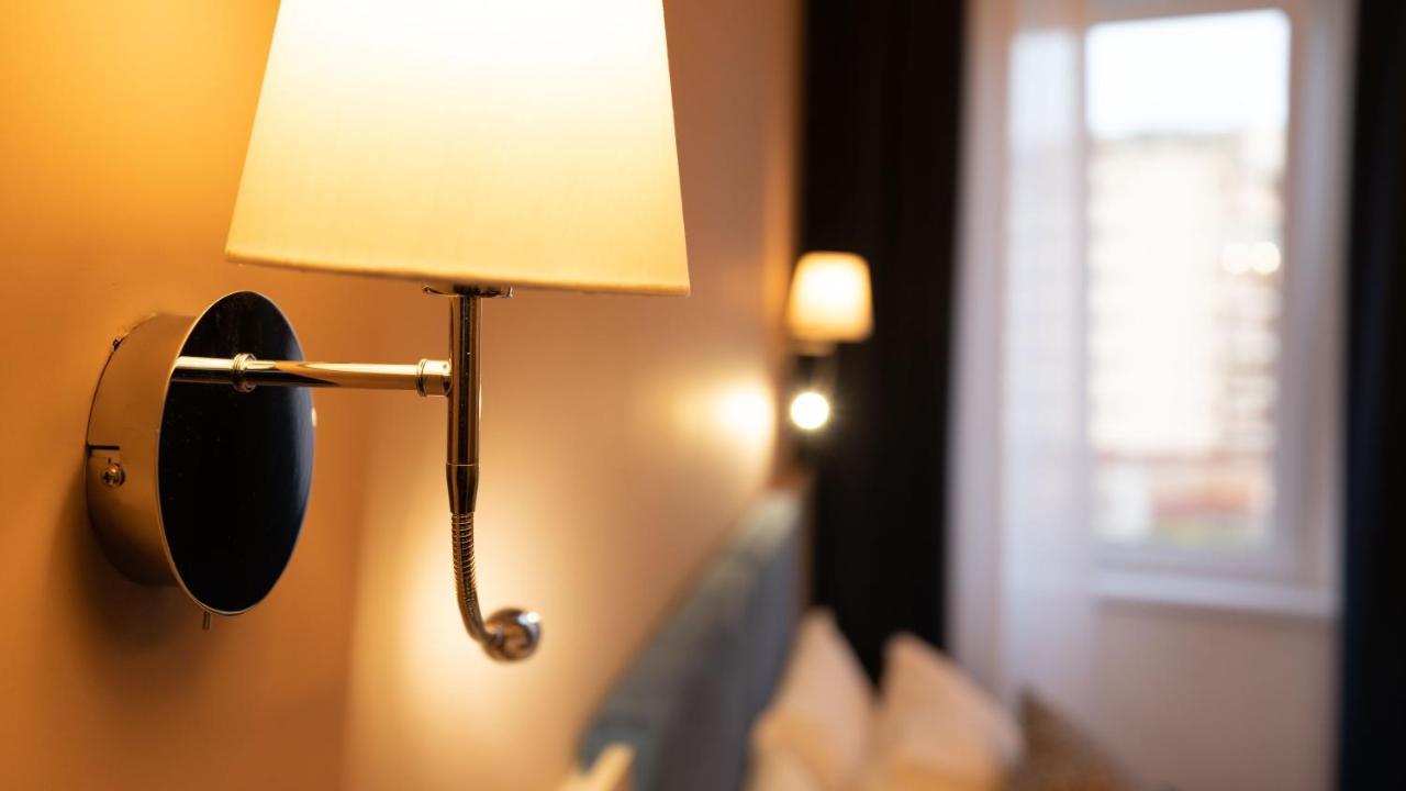 Palazzo Cappuccini Art Relais Hotel Napoli Bagian luar foto