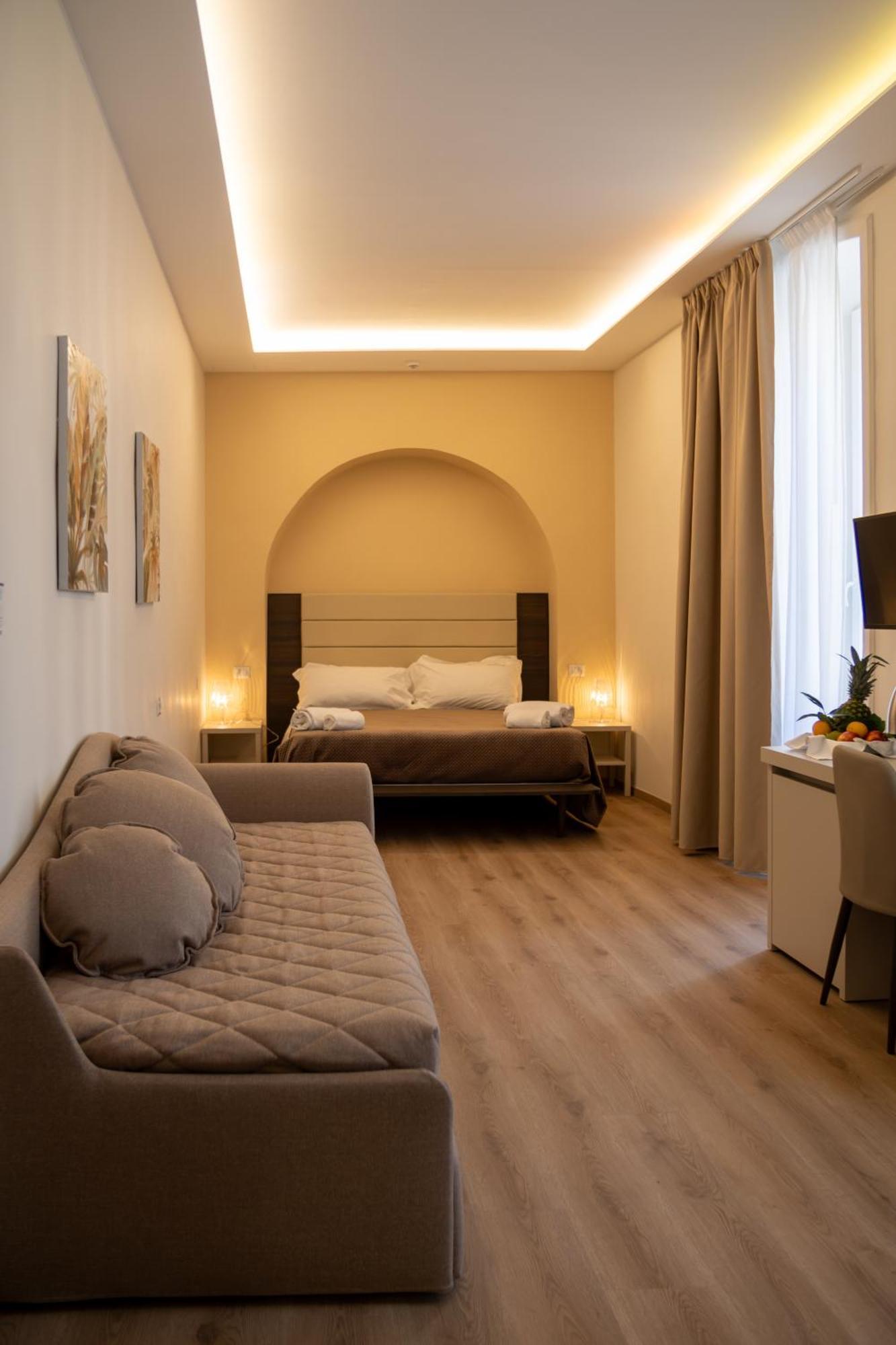 Palazzo Cappuccini Art Relais Hotel Napoli Bagian luar foto